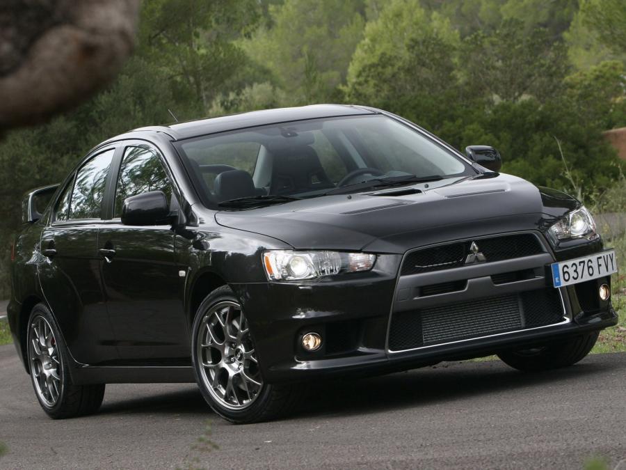  Mitsubishi Lancer Evolution X 2008 года  (EU) (фото 7 из 21)